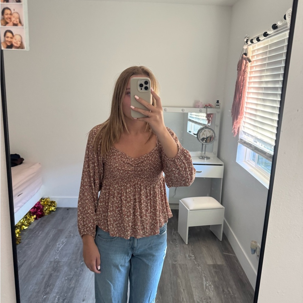 American Eagle Outfitters Floral Tan Blouse